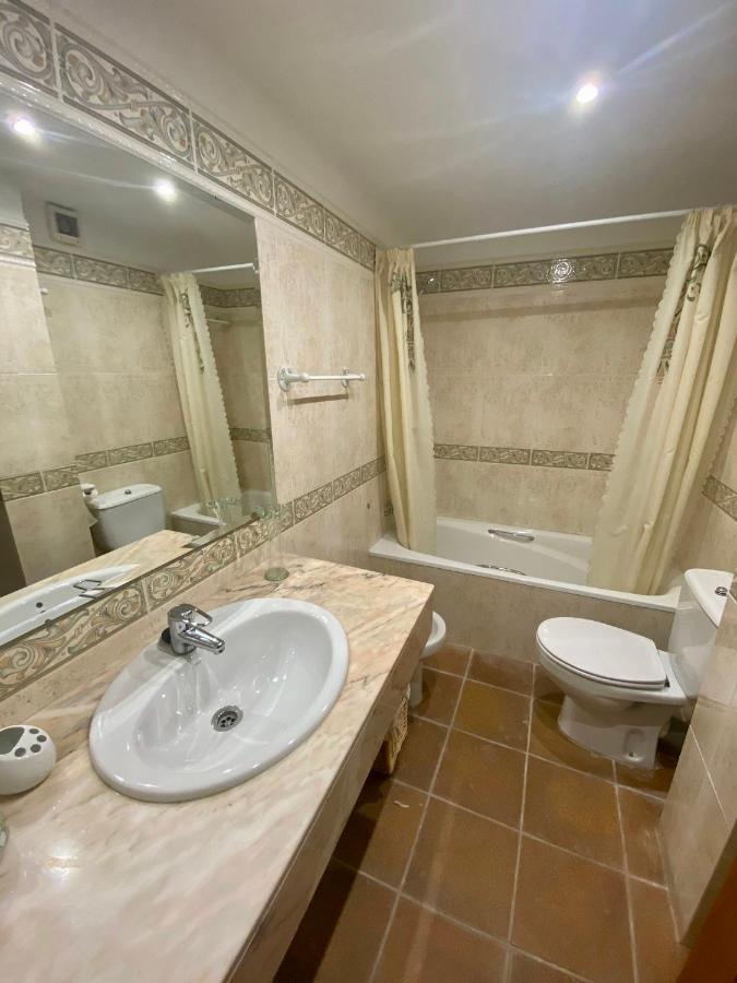Cal Cuaresma Villa Isona Bagian luar foto